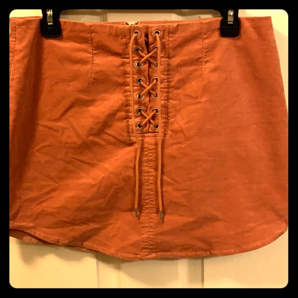 Forever 21 women’s corduroy skirt size Large